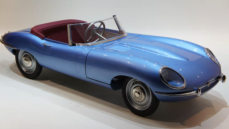 11 Tiny Luxury Cars That Will Make You Wish You Were a Child 11 Tiny Luxury Cars That Will Make You Wish You Were a Child
