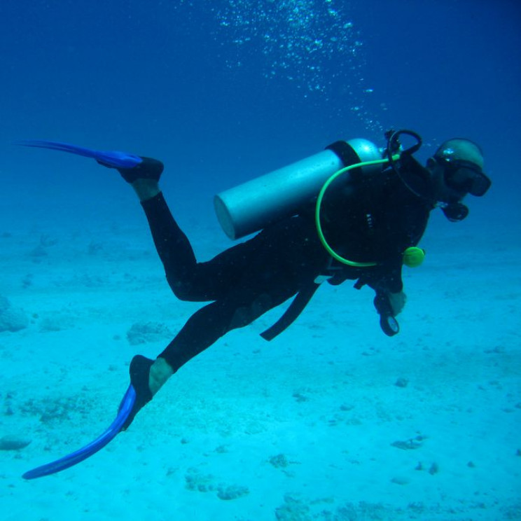evolution of diving suit SCUBA