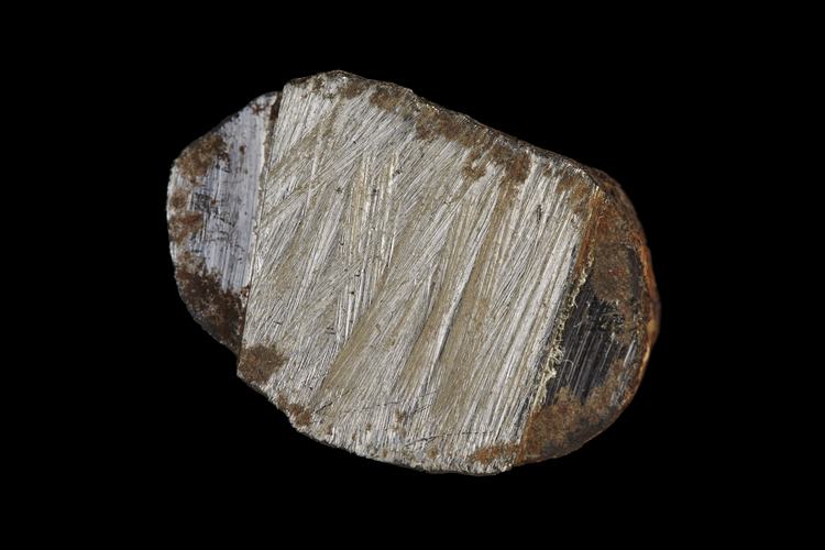 Never before Seen in Nature: Mineral Found inside a Million-Year-Old Meteorite Never before Seen in Nature: Mineral Found inside a Million-Year-Old Meteorite