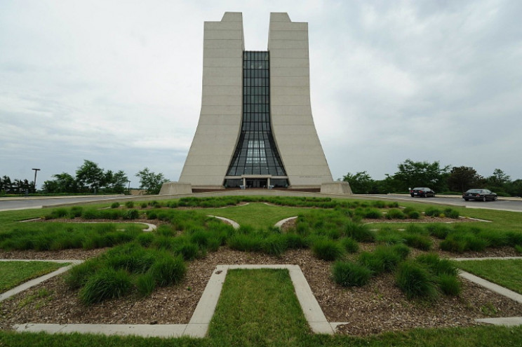 Wilson Hall at Fermilab Wilson Hall at Fermilab