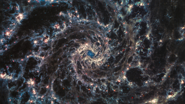Four astronomers respond to the first images from the James Webb Space Telescope Four astronomers respond to the first images from the James Webb Space Telescope