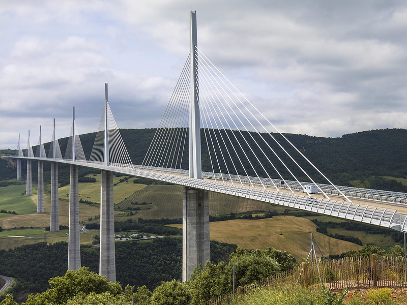 millau viaduct facts