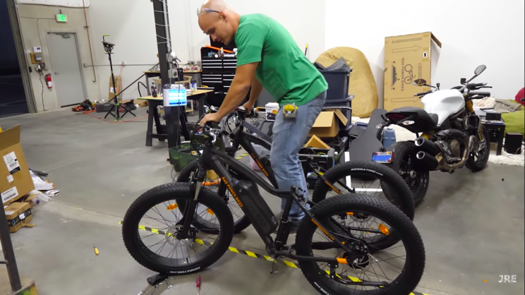 Inventor Who Built 'Wheelchair' Out of Electric Bikes for Girlfriend Starts Mass-Production Inventor Who Built 'Wheelchair' Out of Electric Bikes for Girlfriend Starts Mass-Production