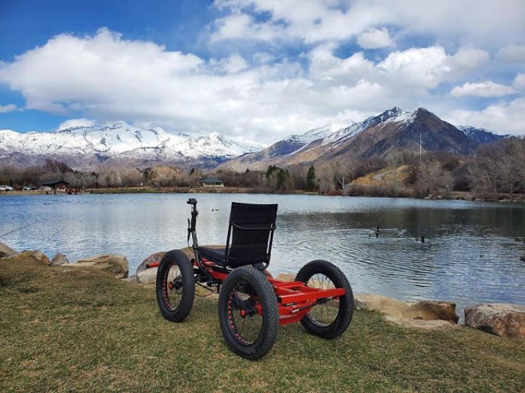 Inventor Who Built 'Wheelchair' Out of Electric Bikes for Girlfriend Starts Mass-Production Inventor Who Built 'Wheelchair' Out of Electric Bikes for Girlfriend Starts Mass-Production