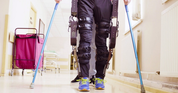 Paralyzed Man is Able to Walk Again by Sending Messages from His Brain
