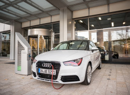 Audi e-tron is the First Electric Vehicle to Earn a Top Safety Pick from IIHS