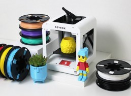 Craft Your Own Toys from Scratch with This Toybox 3D Printer