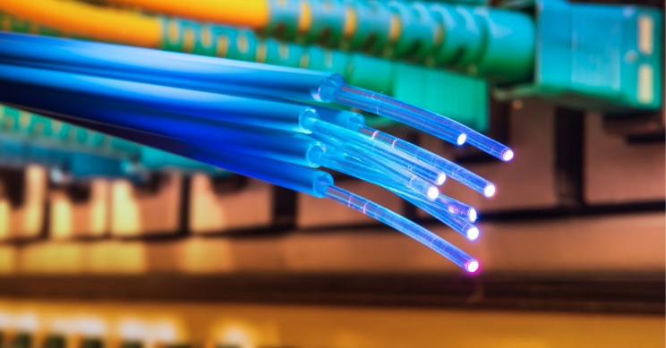 Researchers Squeezed Breakneck 44.2 Tbps Through Ordinary Fiber Optic Cables
