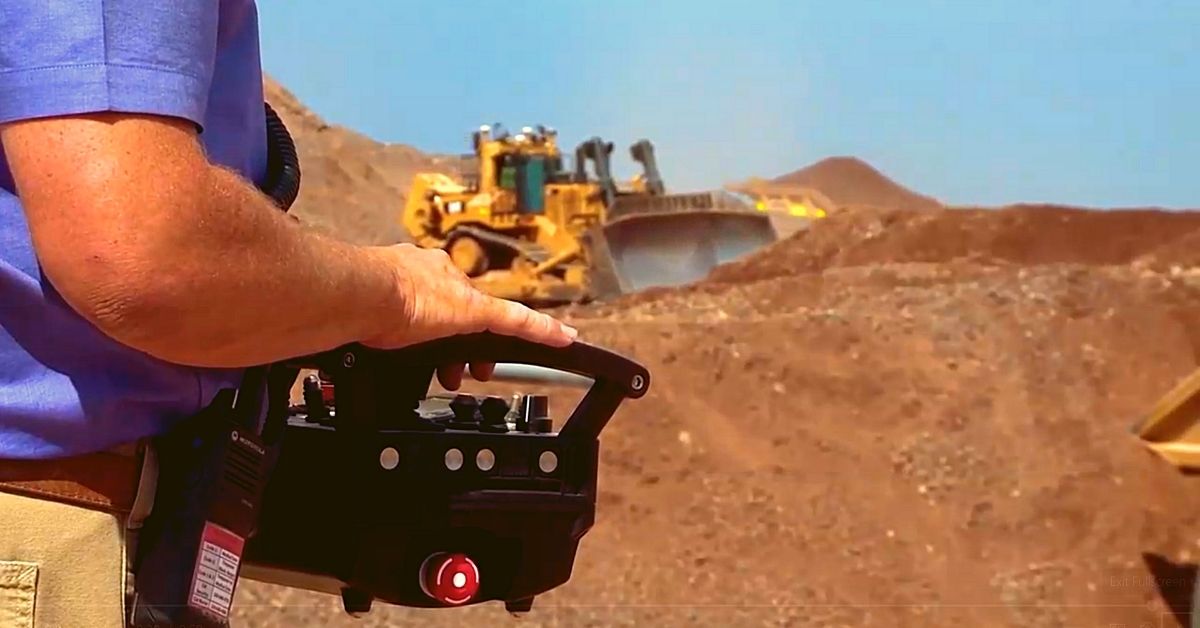 caterpillar-remote Caterpillar Remote