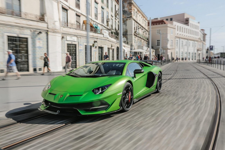Lamborghini Recalling Aventador SVJ Because of Faulty Doors Lamborghini Recalling Aventador SVJ Because of Faulty Doors