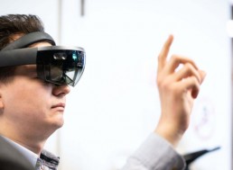 Mixed Reality Will Soon Be in the Service of Science Labs
