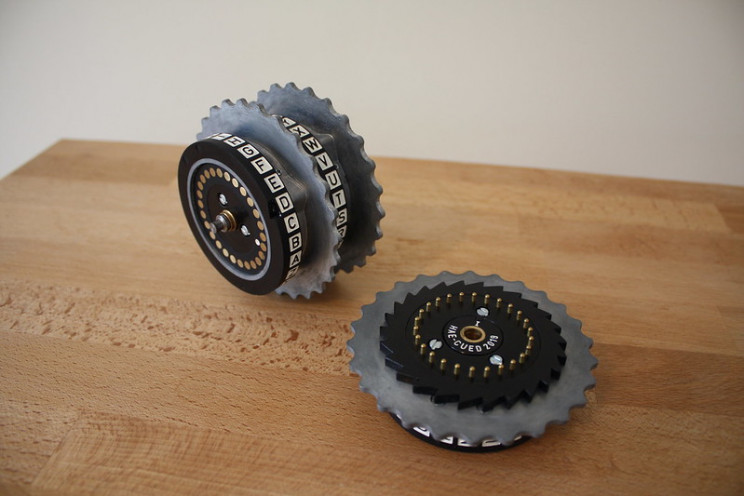 Cambridge University Engineer Rebuilds Enigma Code-Breaking Machine Cambridge University Engineer Rebuilds Enigma Code-Breaking Machine