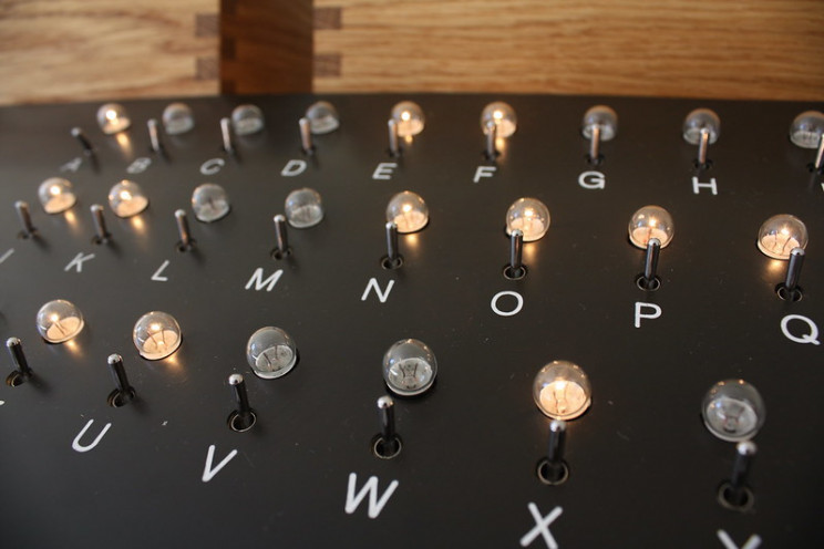 Cambridge University Engineer Rebuilds Enigma Code-Breaking Machine Cambridge University Engineer Rebuilds Enigma Code-Breaking Machine
