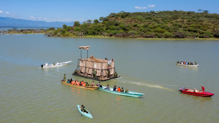 Community Built Raft To Rescue Giraffes From Flooded Island in Kenya Community Built Raft To Rescue Giraffes From Flooded Island in Kenya