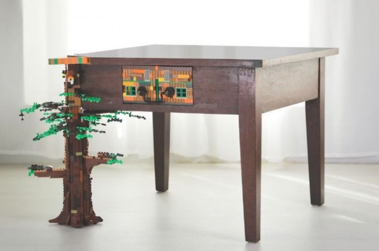Kintsugi-Inspired LEGO Collection Turns Broken Objects Into Art Kintsugi-Inspired LEGO Collection Turns Broken Objects Into Art