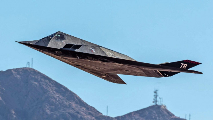 F-117 Caught Flying for the First Time in Over a Decade F-117 Caught Flying for the First Time in Over a Decade