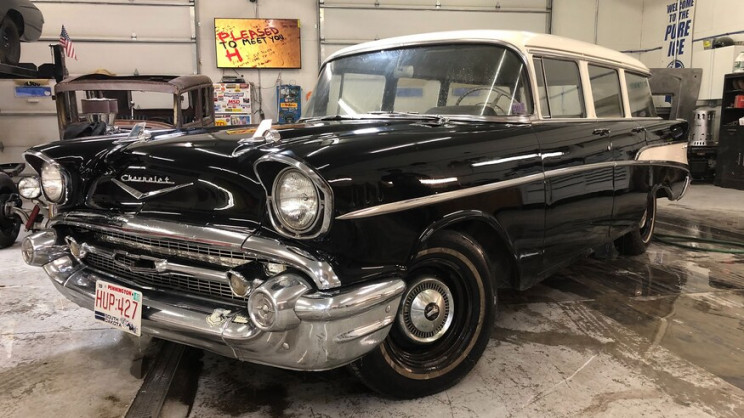 Man Finds '57 Chevy Parked in Barn for 35 Years, 24 Hours Later, He Gets It Running Man Finds '57 Chevy Parked in Barn for 35 Years, 24 Hours Later, He Gets It Running