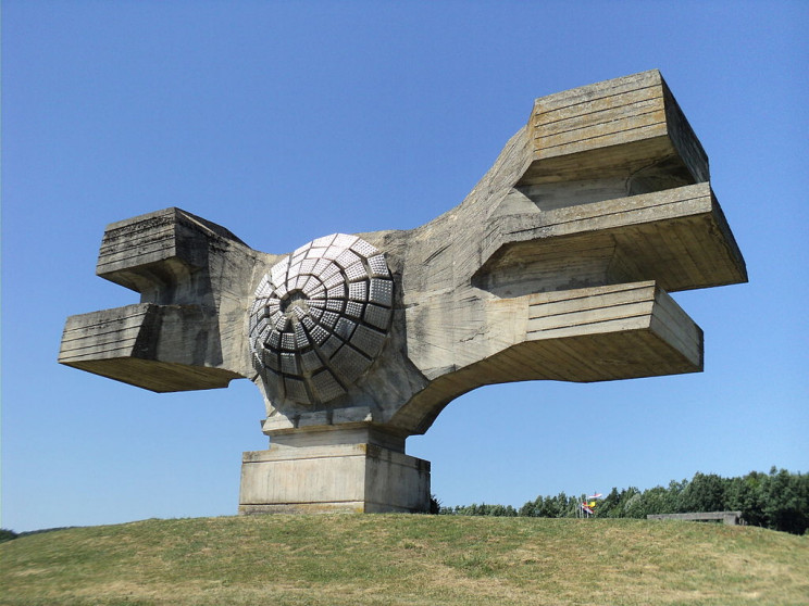 unusual buildings monument of revolution