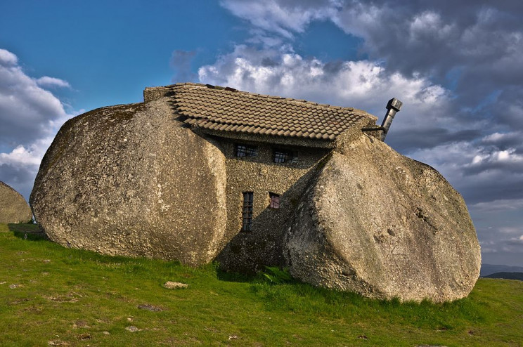 unusual buildings stone house