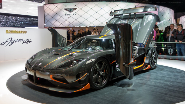 A Closer Look at the Engineering of the World's Fastest Production Car A Closer Look at the Engineering of the World's Fastest Production Car