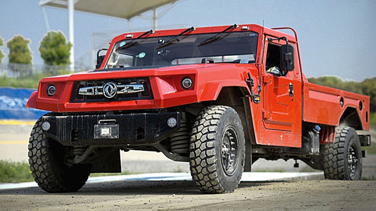 The Massive Dongfeng Warrior M50 is a Civilian Version of a Top Military Vehicle
