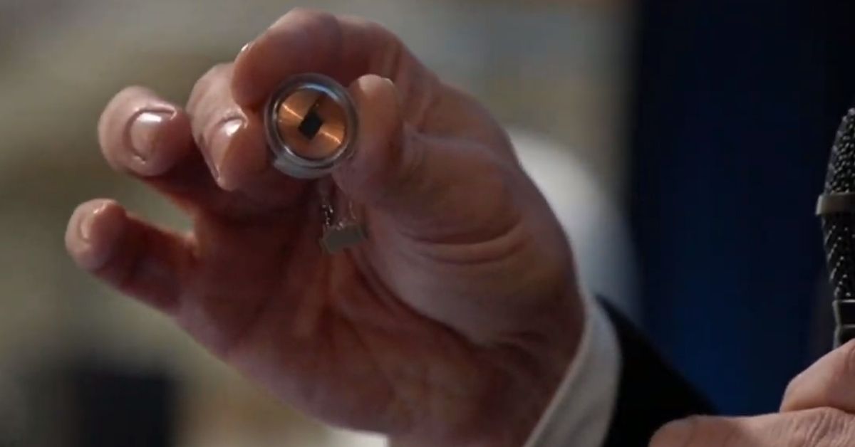 musk-holding-device Musk Holding Device