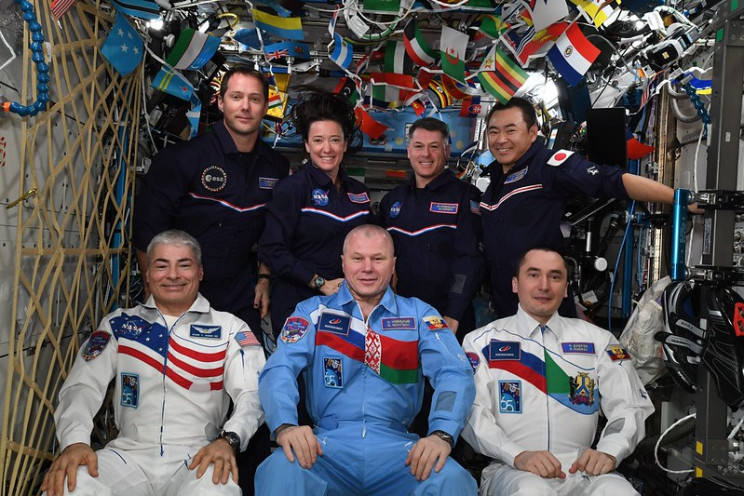 Astronauts Create Their Own Olympic Games Onboard the ISS Astronauts Create Their Own Olympic Games Onboard the ISS
