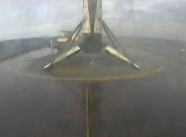 falcon-9-landing Falcon 9 Landing