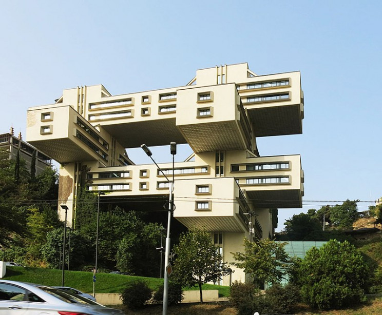 19 Examples of the Divisive Style of Brutalist Architecture 19 Examples of the Divisive Style of Brutalist Architecture