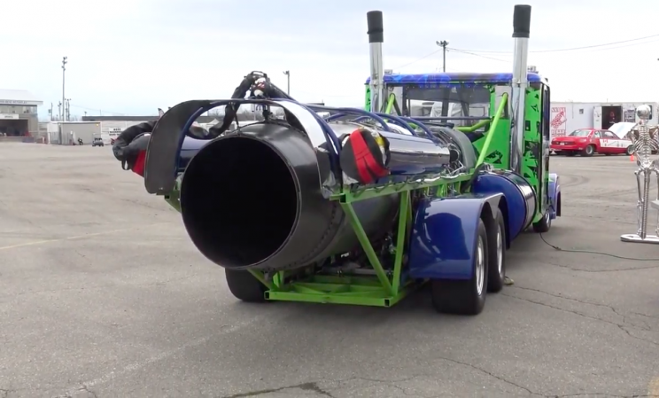 'Bone Shaker' Truck Is Equipped with a 18,000 HP F-4 Fighter Jet Engine 'Bone Shaker' Truck Is Equipped with a 18,000 HP F-4 Fighter Jet Engine