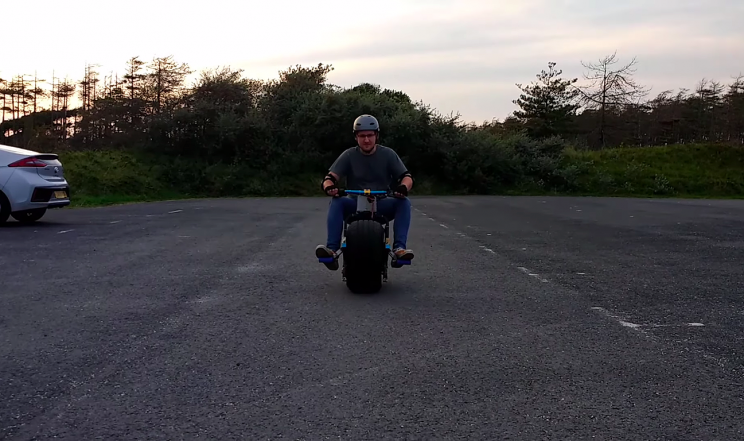 Electric Monotrack Bike Made with No Machine Tools and Basic Parts Electric Monotrack Bike Made with No Machine Tools and Basic Parts