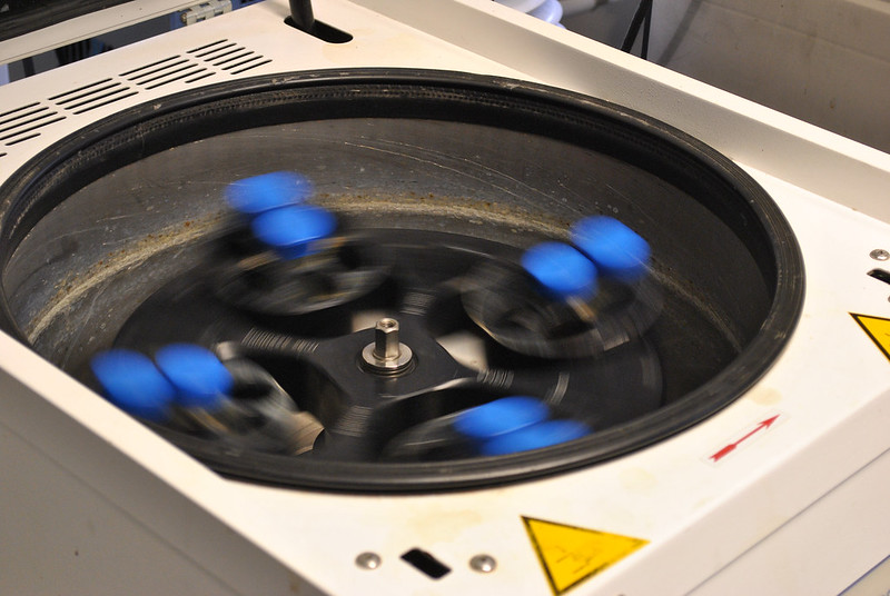 centrifrugal force centrifuge