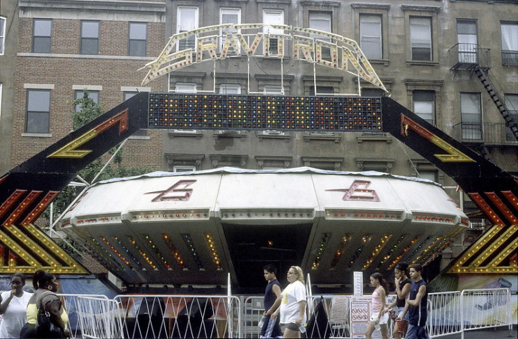centrifrugal force gravitron
