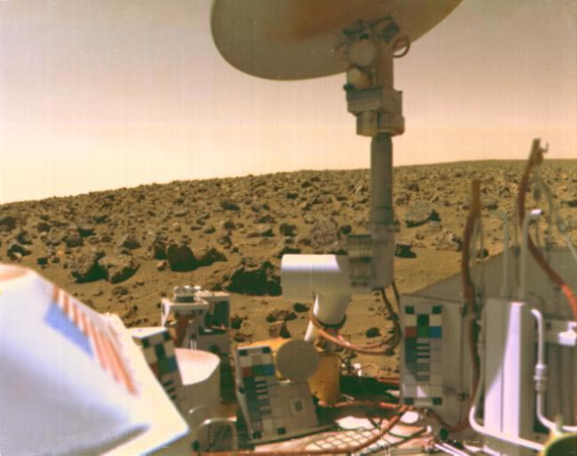 Viking Lander 2 on Mars' Utopian Plain Viking Lander 2 on Mars' Utopian Plain