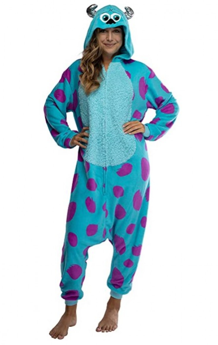 11 Goofy Halloween Costumes for Couples and Families 11 Goofy Halloween Costumes for Couples and Families