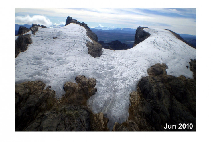 Papua Glaciers Glaciers in 2010