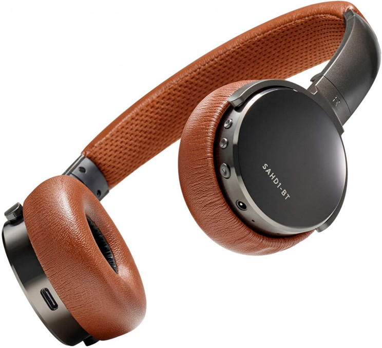 13+ On-Ear Wireless Headphones That Money Can Buy 13+ On-Ear Wireless Headphones That Money Can Buy