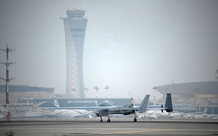 Israeli Company Carries Out Historic First-Ever UAV Landing at a Commercial Airport Israeli Company Carries Out Historic First-Ever UAV Landing at a Commercial Airport