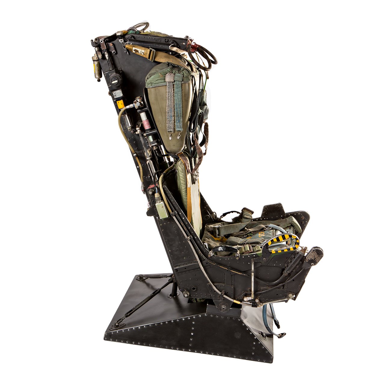 Boeing Is Now Upcycling Old Plane Parts as Furniture Boeing Is Now Upcycling Old Plane Parts as Furniture