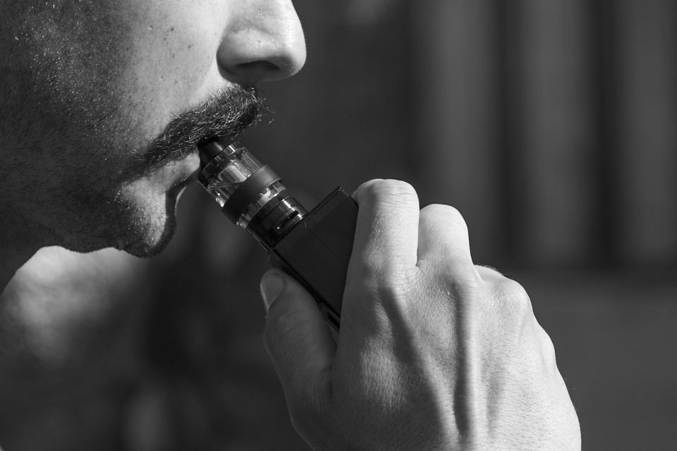 E-cigarette-usage