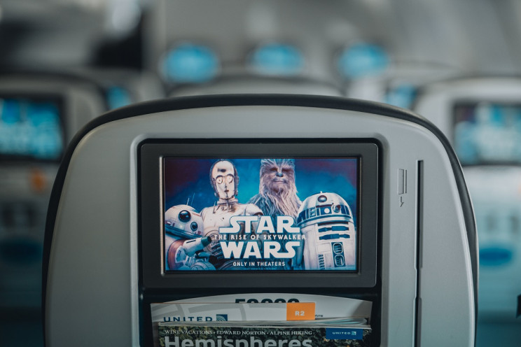 Star Wars Themed Seat Star Wars themed screen on United flight seat.
