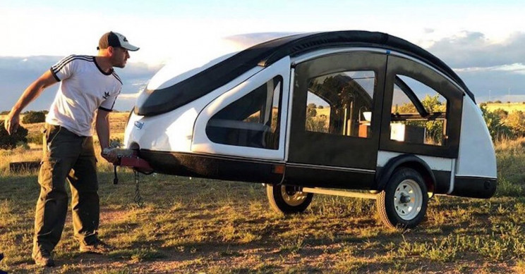 Ultralight 300-Pound Semi-Modular Trailer Made From Chicken Feathers