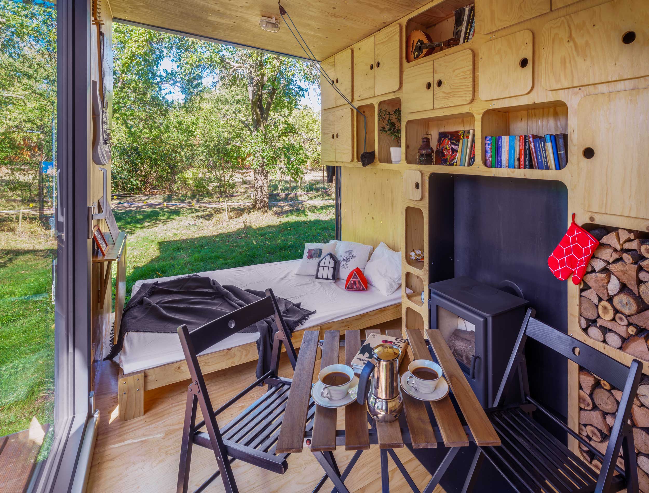 Off-Grid Container House Has Its Own Wind Turbine and Solar Panels Off-Grid Container House Has Its Own Wind Turbine and Solar Panels