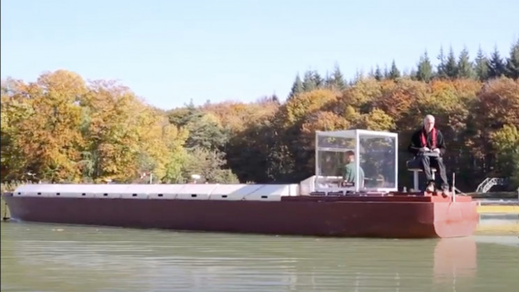 A Mini Suez Canal Teaches Mariners to Navigate Through the Real Thing