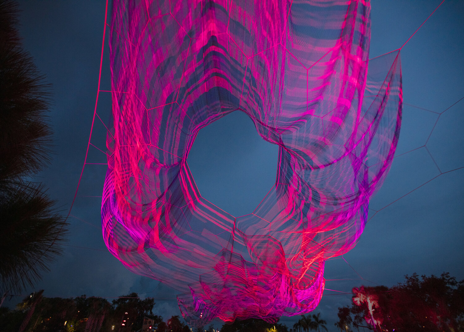 Beautiful Aerial Sculpture in Florida Recalls An Ugly Past Beautiful Aerial Sculpture in Florida Recalls An Ugly Past