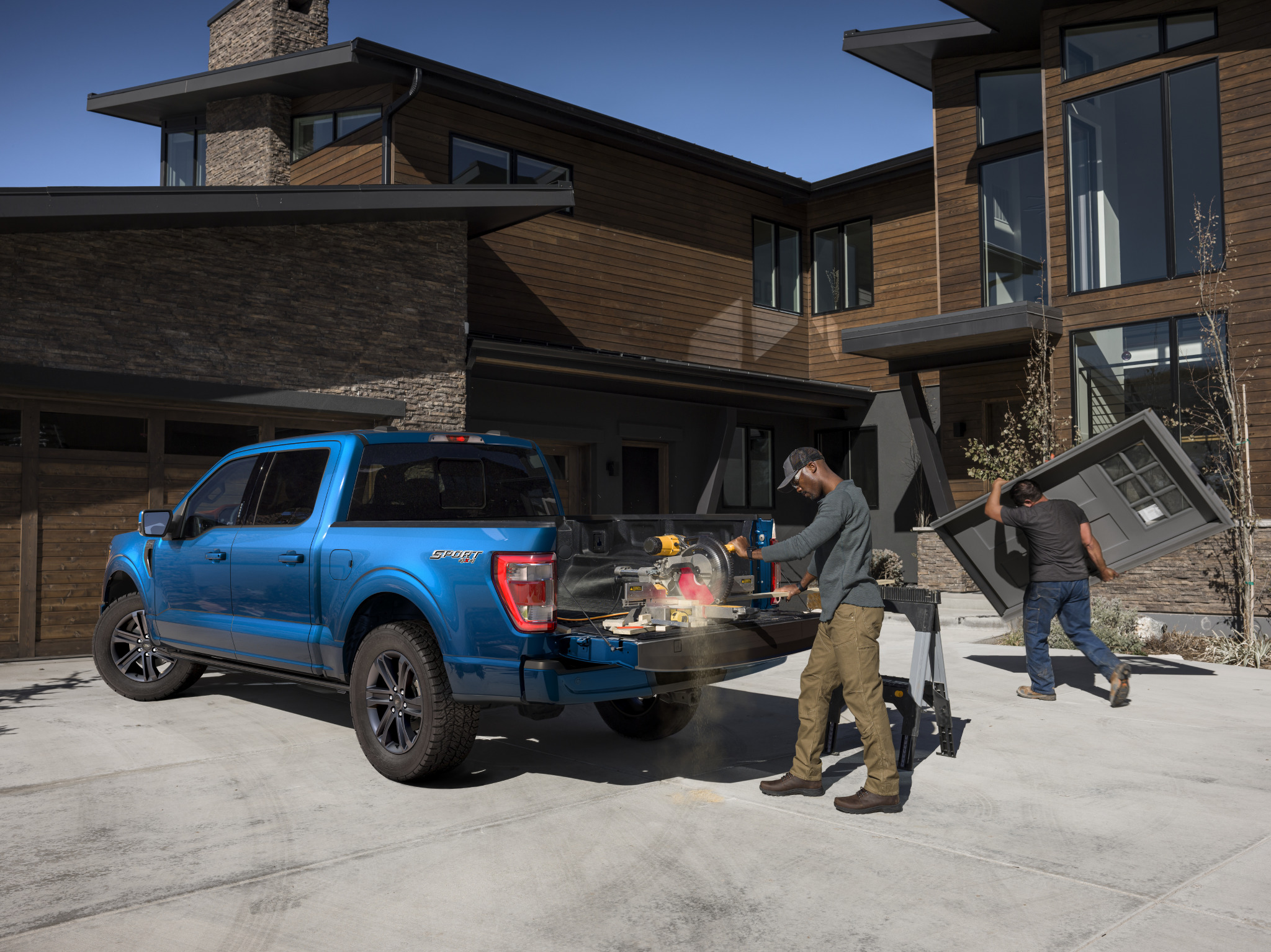 ford-f-150-pro-power-generator-2 Ford F-150 Pro Power Generator 2