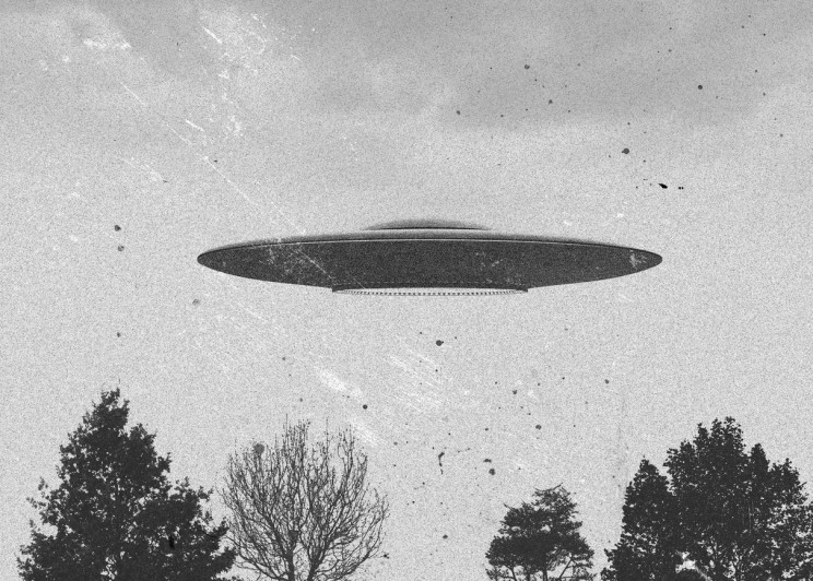UFO: Everything we know so far about the flying saucer phenomena UFO: Everything we know so far about the flying saucer phenomena