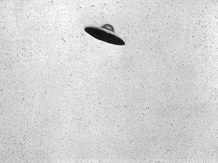 UFO: Everything we know so far about the flying saucer phenomena UFO: Everything we know so far about the flying saucer phenomena