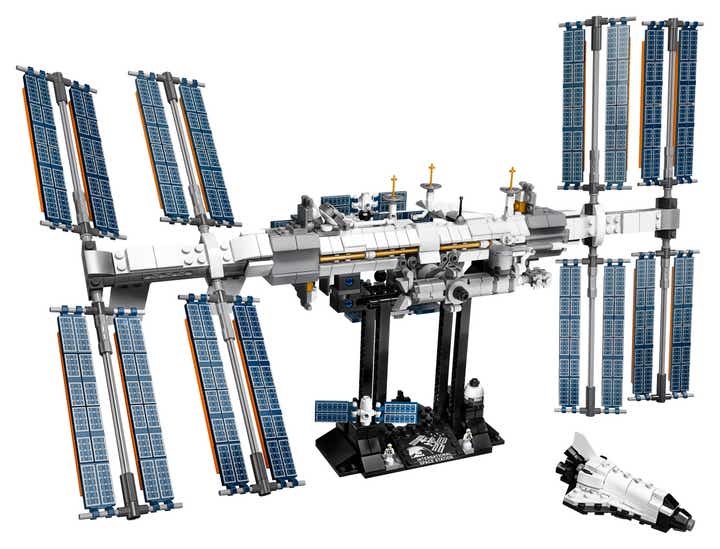 Lego Releases International Space Station Set and Sends It up to Space Lego Releases International Space Station Set and Sends It up to Space