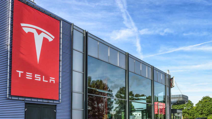 Tesla's worth may exceed $4 trillion by 2030, says analyst - Vimarsana News